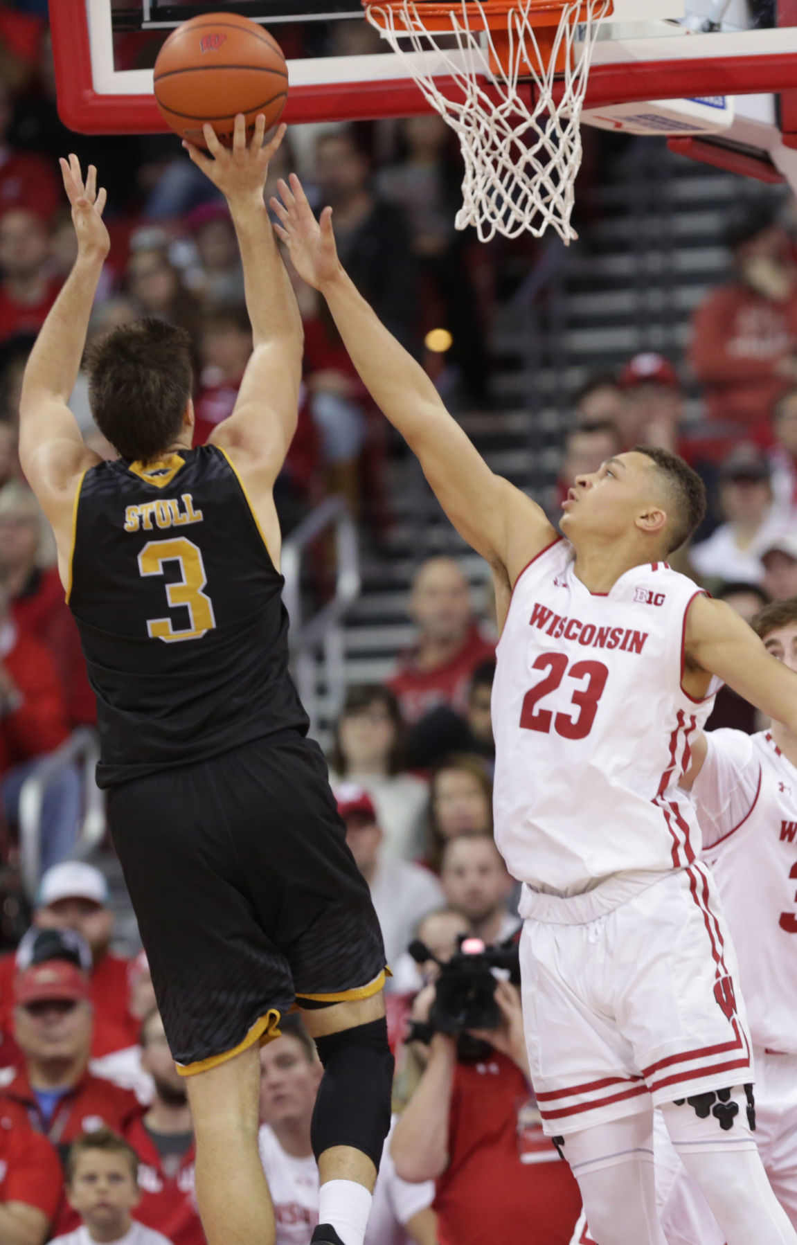 UW vs. UWM